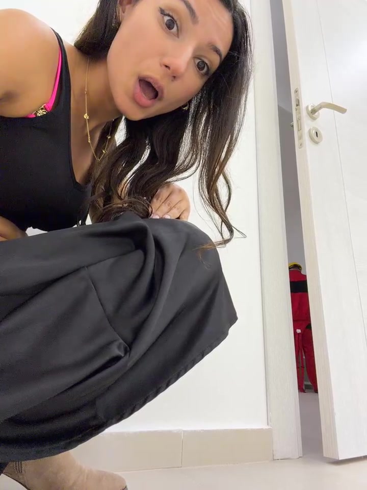 MiaQueen_- · StripChat recording · 13 Oct 2026